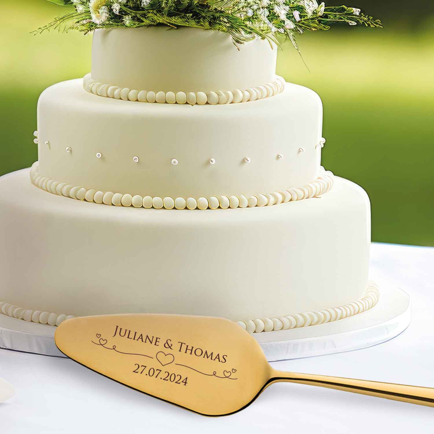 Golden cake cutlery with engraving | Wedding gift