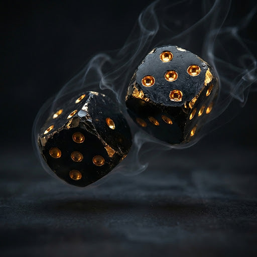 [Wandbild Schwarz Gold | Würfel Kunst & Casino Motive | LAFFARTS Digital Download] - Luxus Wandbild mit 24 Karat Gold | Dark Luxury Interior & Wanddekoration.