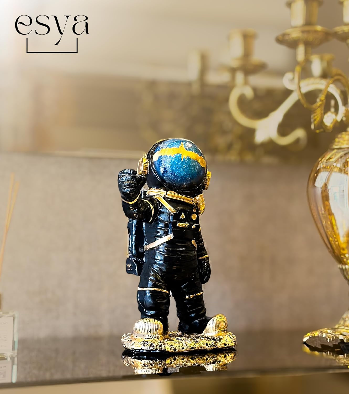 Design | Astronaut Figur Deko Schwarz Gold XL 31Cm Statue Dekoration Modern Wohnzimmer Büro Kunst Mond Weltall Raumschiff