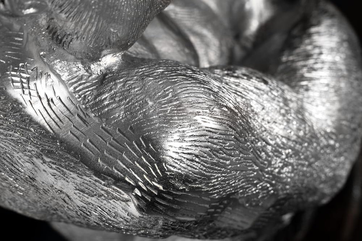 Silver Gorilla Kong | Metallskulptur 40 cm
