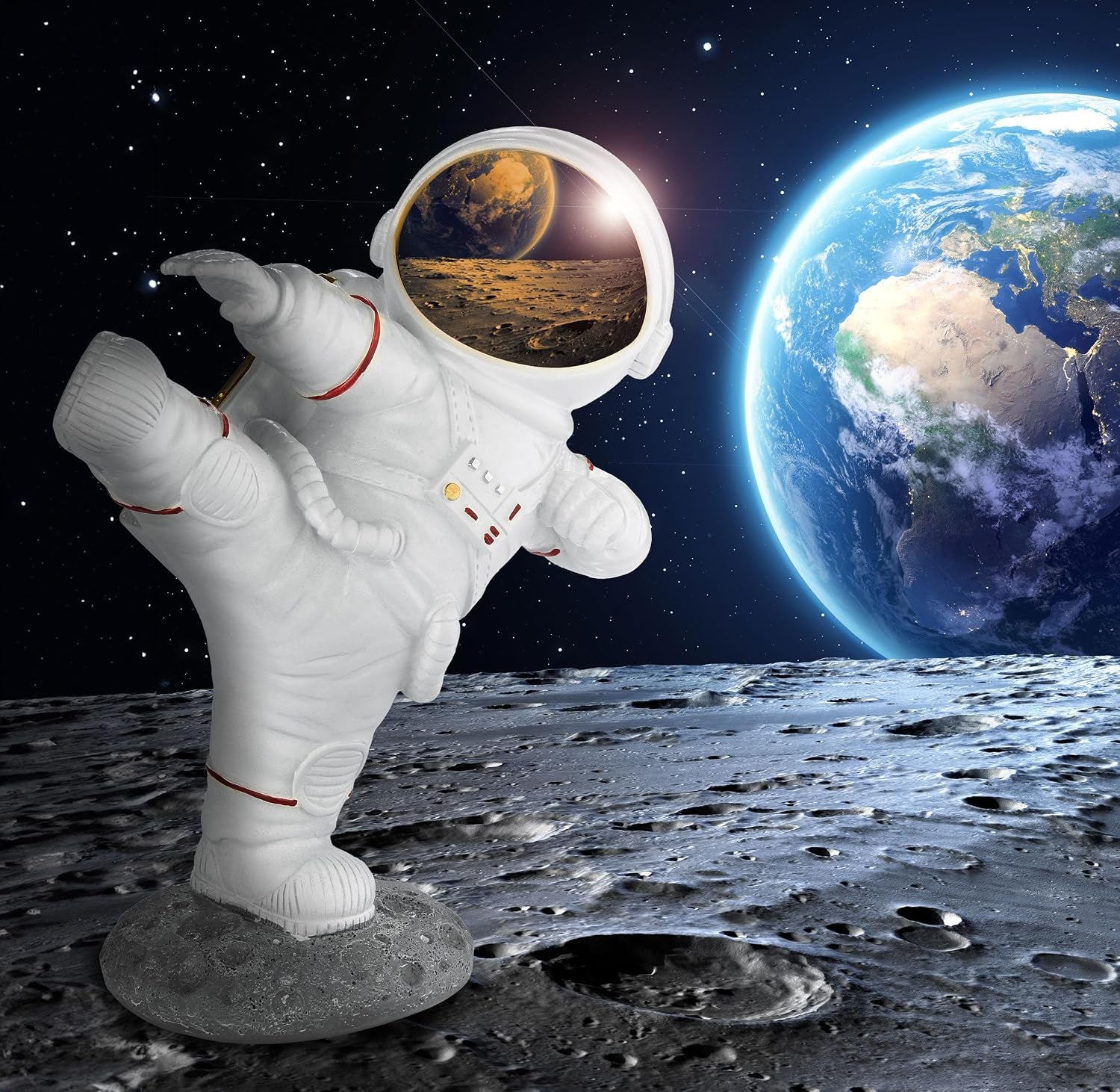 Karate Astronaut Gold | Pop-Art Figur 19 cm