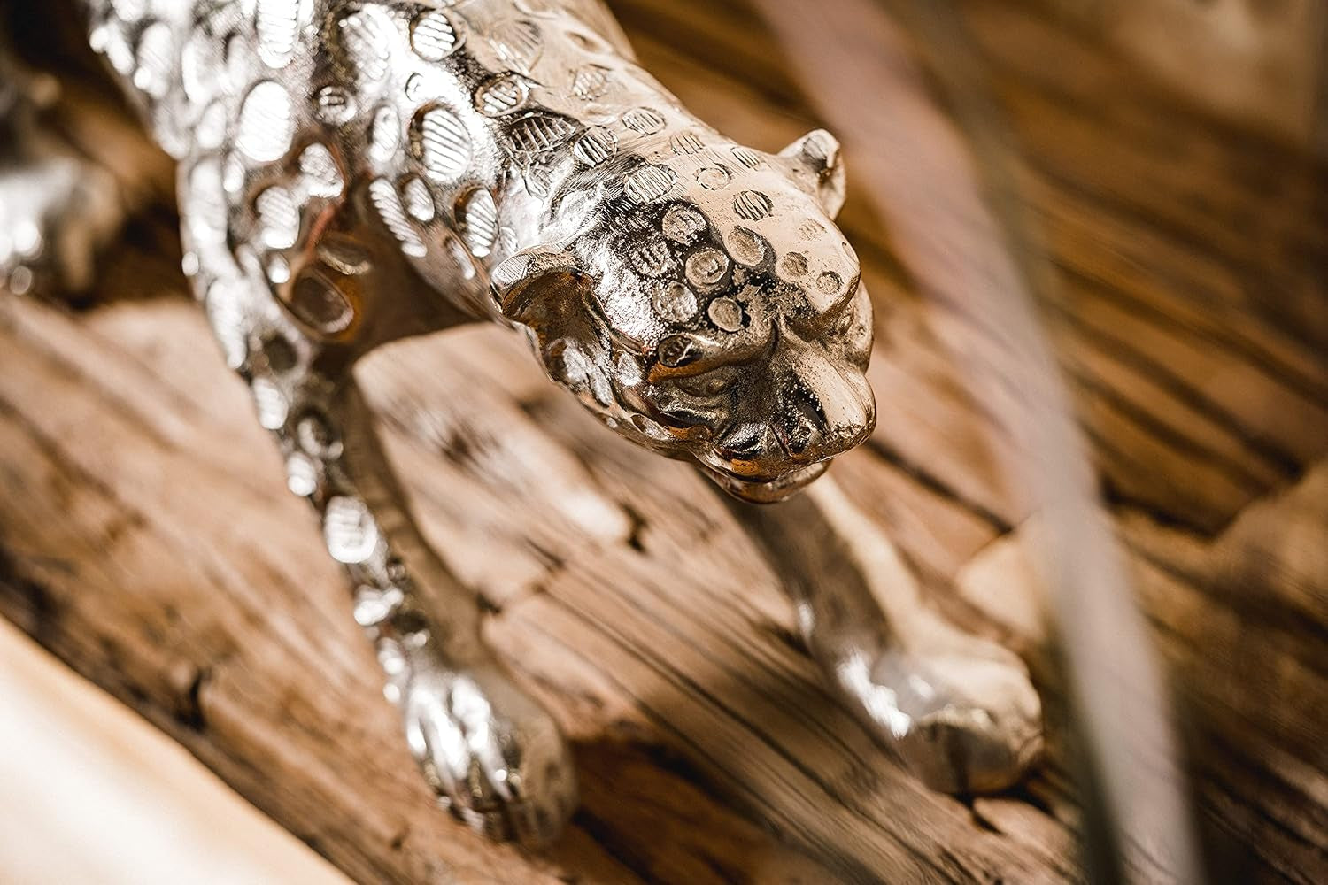 Aluminium Leopard Silver | Raubkatzen-Skulptur 40 cm