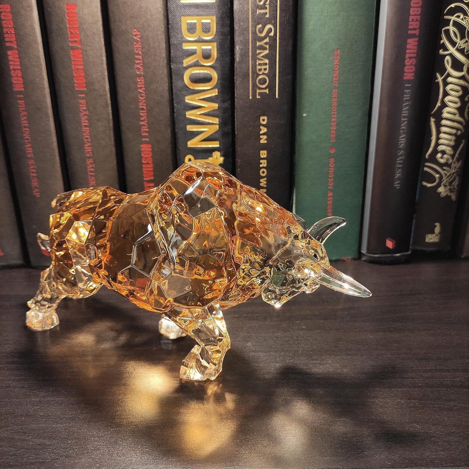 Wall Street Bull Kristall 22 cm | Office Skulptur in Amber-Gold Detail 3