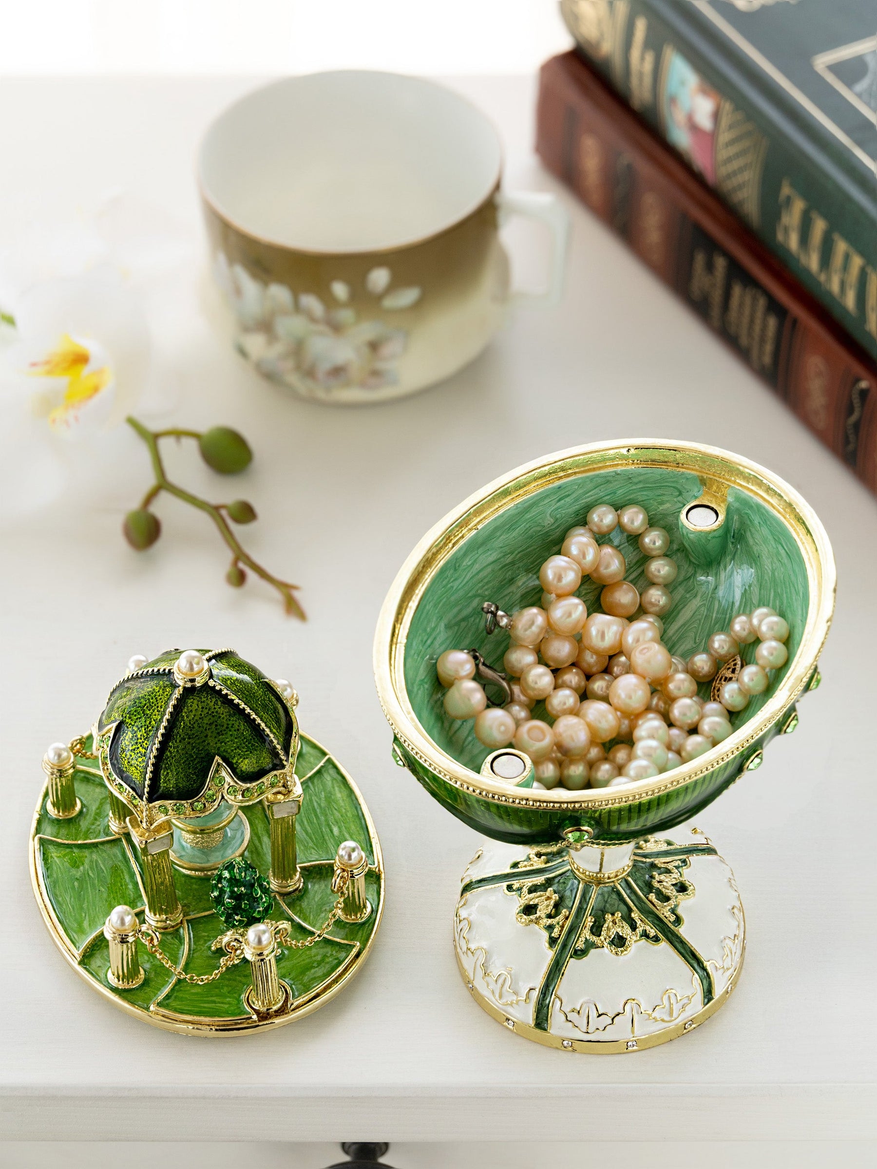 Garden Pavilion Collector Egg | Sammlerobjekt - LAFFARTS Gallery