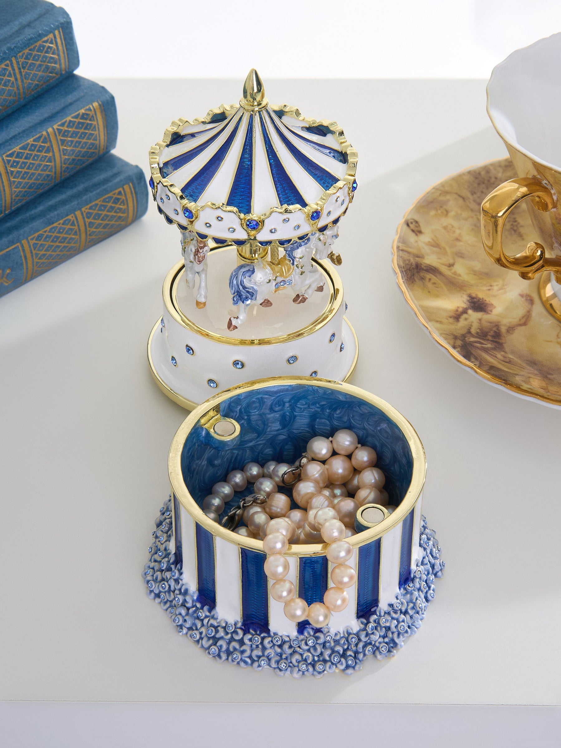 Blue Horse Carousel Collector Box | Limitierte Geschenkidee - LAFFARTS Gallery