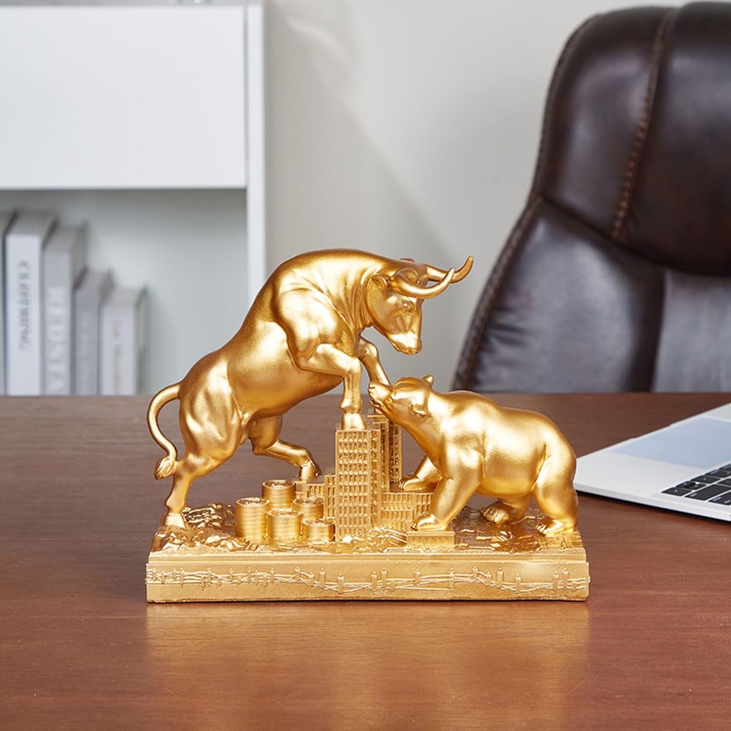 Bull & Bear Figuren Goldoptik | Börsen-Deko fürs Office