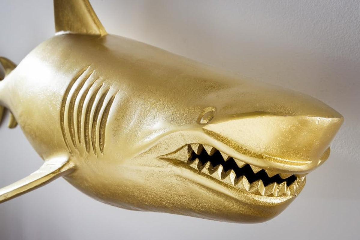Riess Ambiente Maritime Wanddekoration HAI - 105Cm - Gold - Rechts Metall Handmade Haifisch Design Skulptur Dekofigur Dekoration