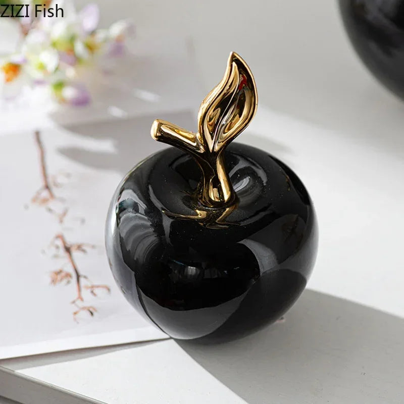 Gold-Plated Ceramic Apple Statue Desk Decoration Ornaments Golden Apple Porcelain Sculpture Modern Artwork Room Aesthetic Decor