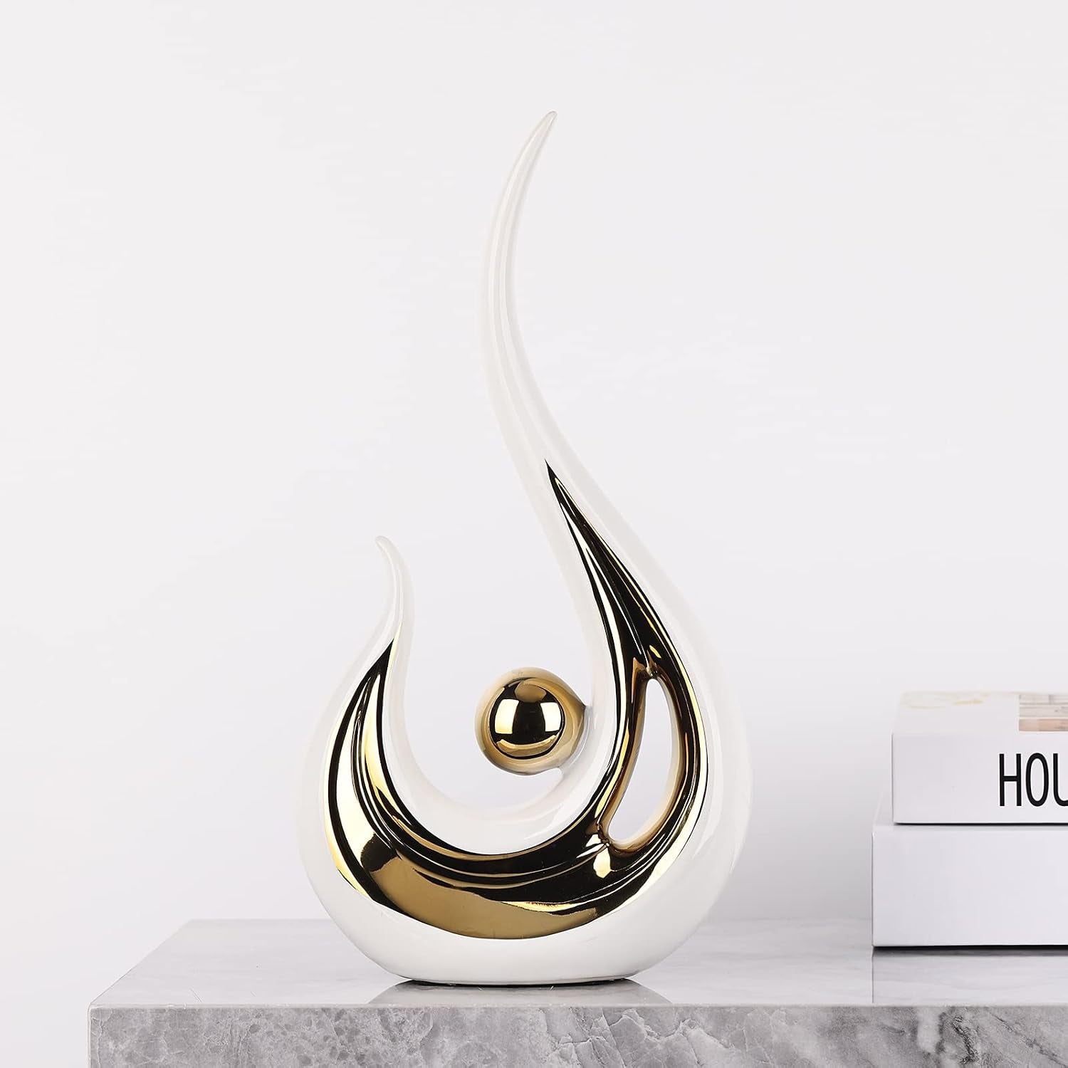 White-Gold Ceramic Sculpture | Abstraktes Deko-Objekt